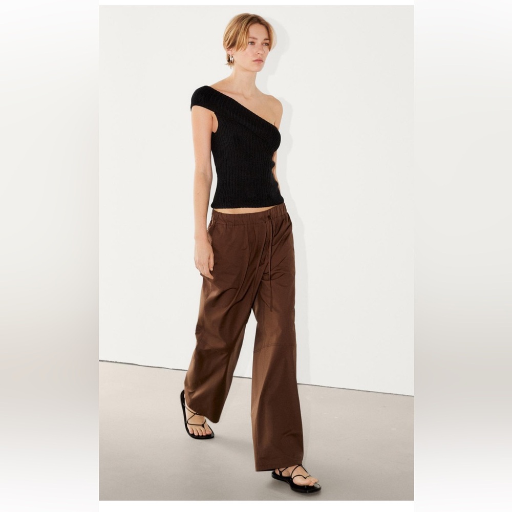 Massimo Dutti trousers. Size 6.